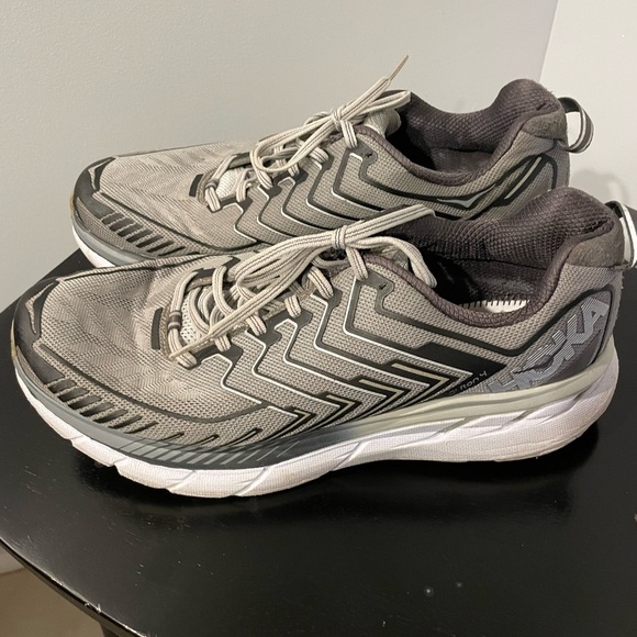 Hoka One One Gray Athletic Shoes men’s size 10.5 - Picture 2 of 6